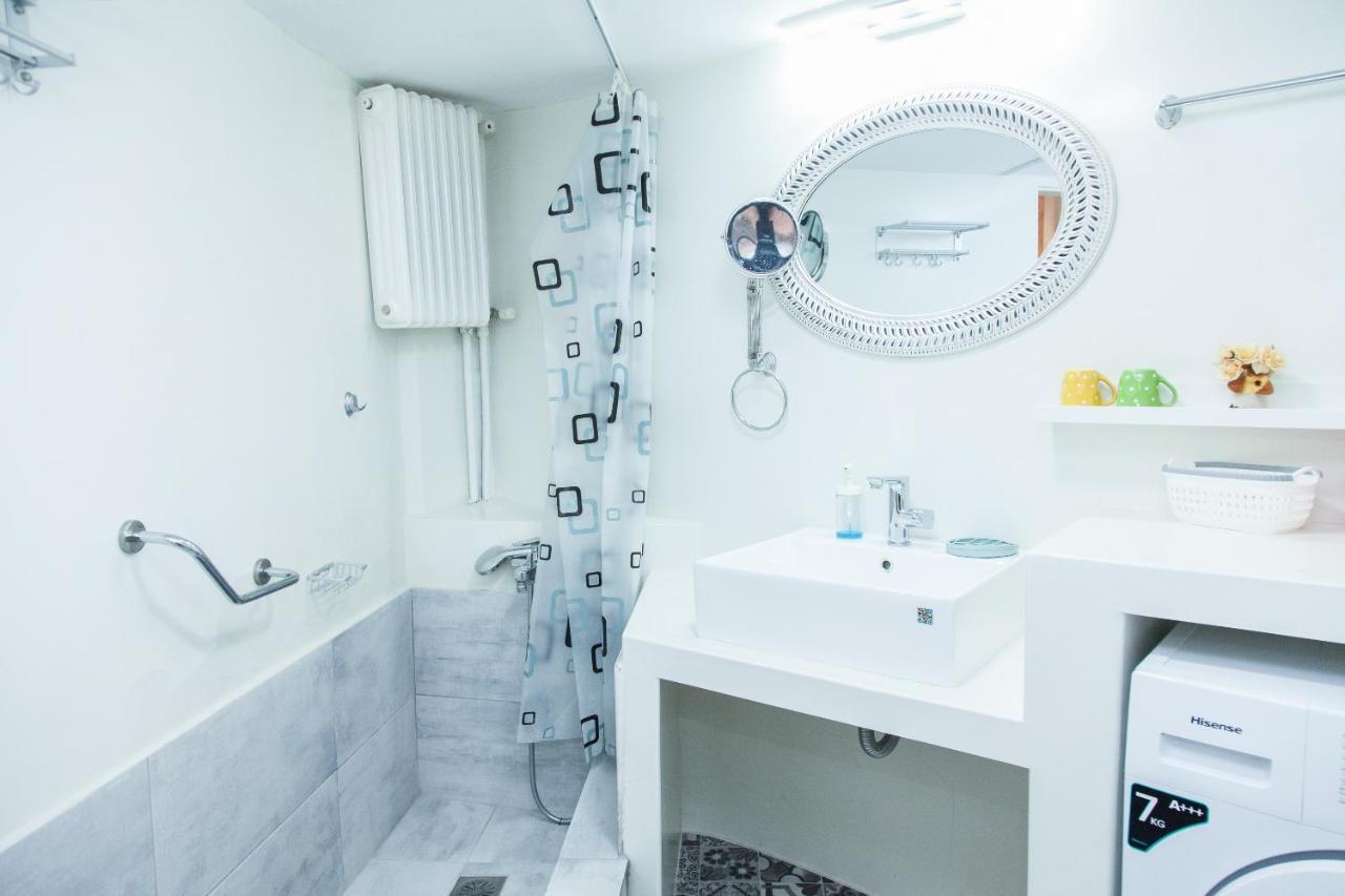 Beautiful Apartment In Pagkrati -Gtd95601 Atene Esterno foto