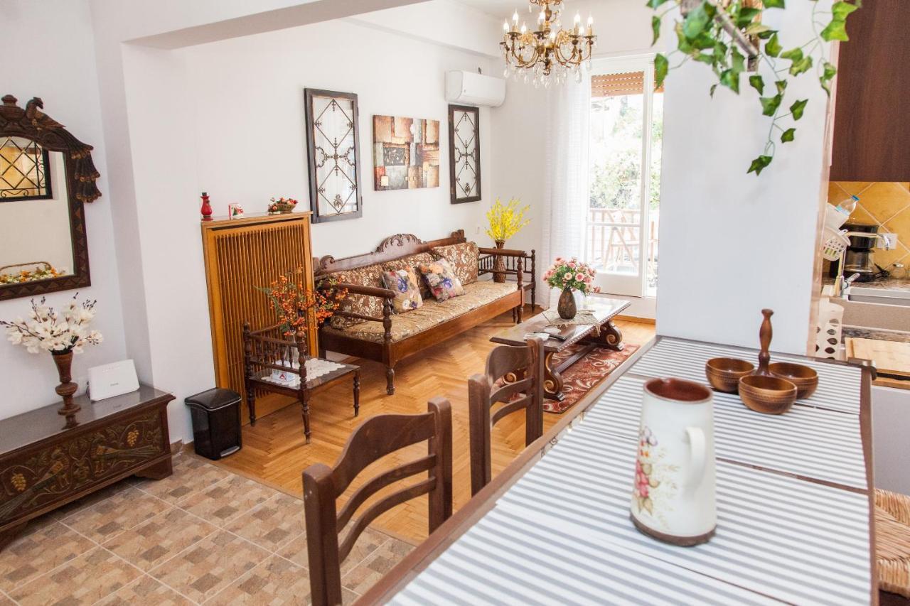 Beautiful Apartment In Pagkrati -Gtd95601 Atene Esterno foto