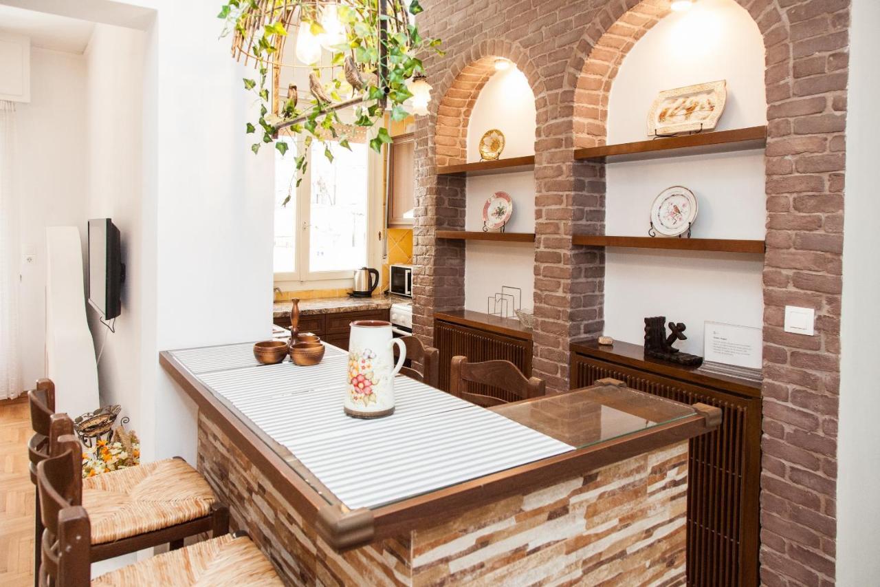Beautiful Apartment In Pagkrati -Gtd95601 Atene Esterno foto