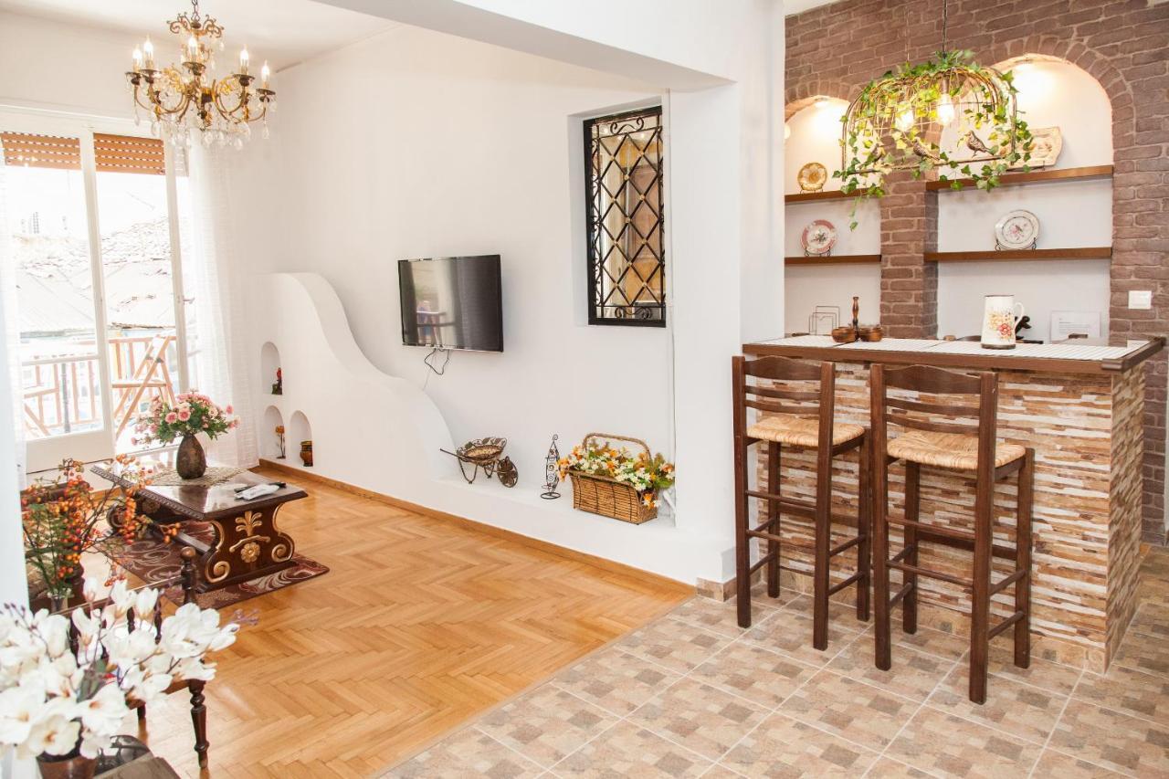 Beautiful Apartment In Pagkrati -Gtd95601 Atene Esterno foto